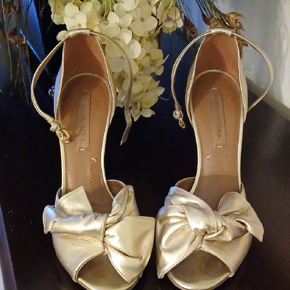 BCBGMaxAzria Metallic Gold Heels with Bow